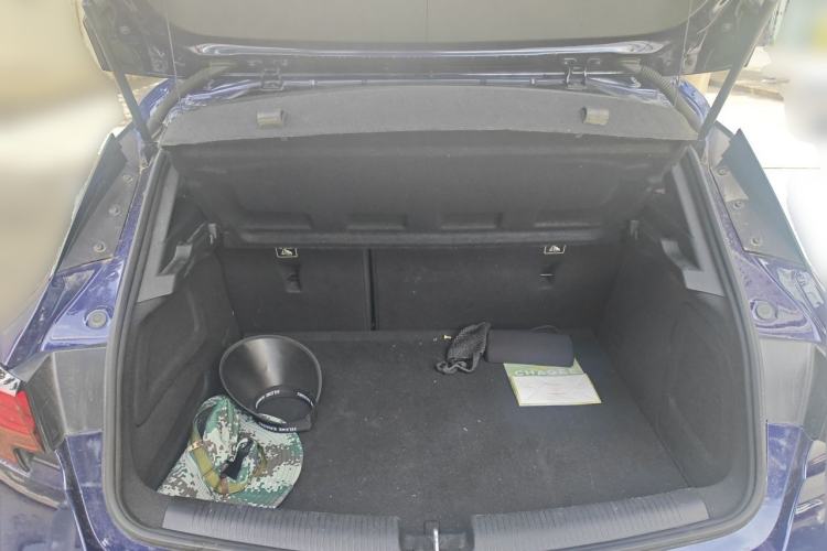 Used Buick Verano 2018 Hatchback GS 20T Dual-Clutch Luxury Model Trunk