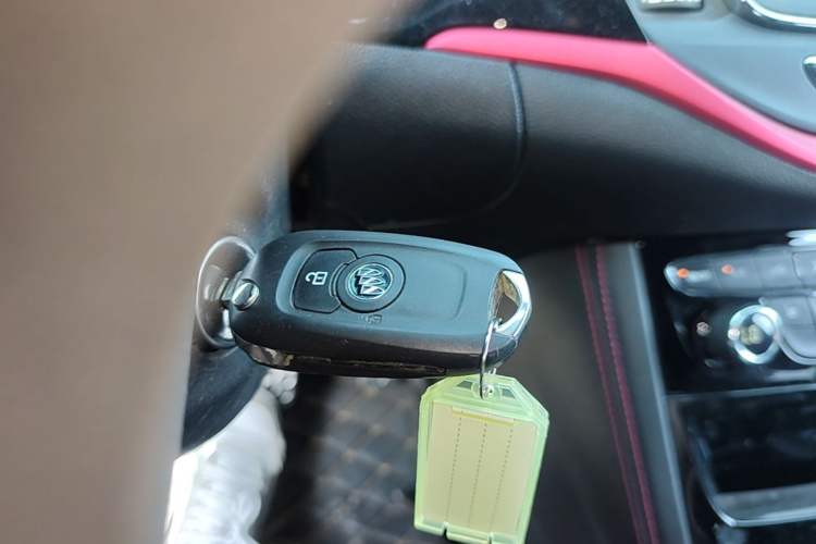 Used Buick Verano 2018 Hatchback GS 20T Dual-Clutch Leading Model Vehicle Key