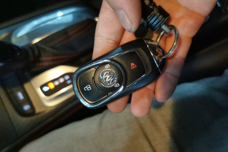Used Buick Verano 2018 Hatchback GS 20T Dual-Clutch Luxury Model Vehicle Key