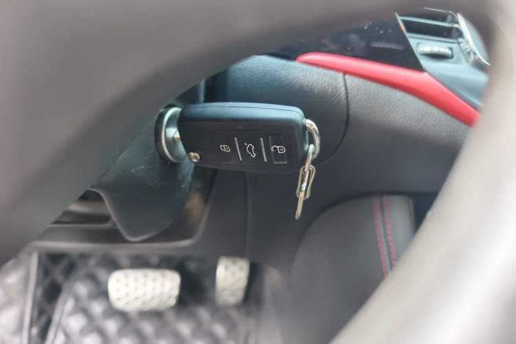 Used Buick Verano 2018 Hatchback GS 20T Dual-Clutch Leading Model Vehicle Key