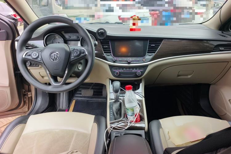 Used Buick Verano 2018 Sedan 15S Automatic Leading Model Center Console