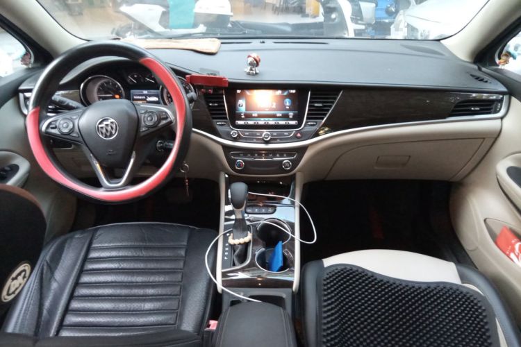 Used Buick Verano 2018 Sedan 15S Automatic Leading Model Center Console