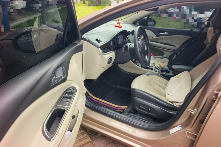 Used Buick Verano 2018 Sedan 15S Automatic Leading Model Driver Seat