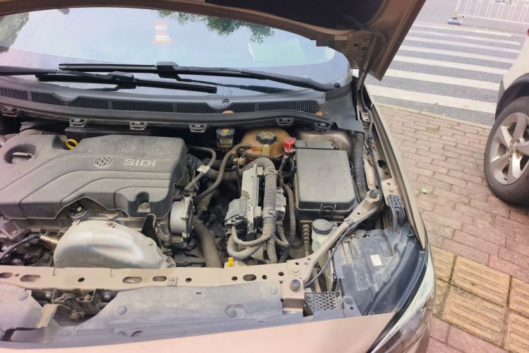 Used Buick Verano 2018 Sedan 15S Automatic Leading Model Engine Bay Left