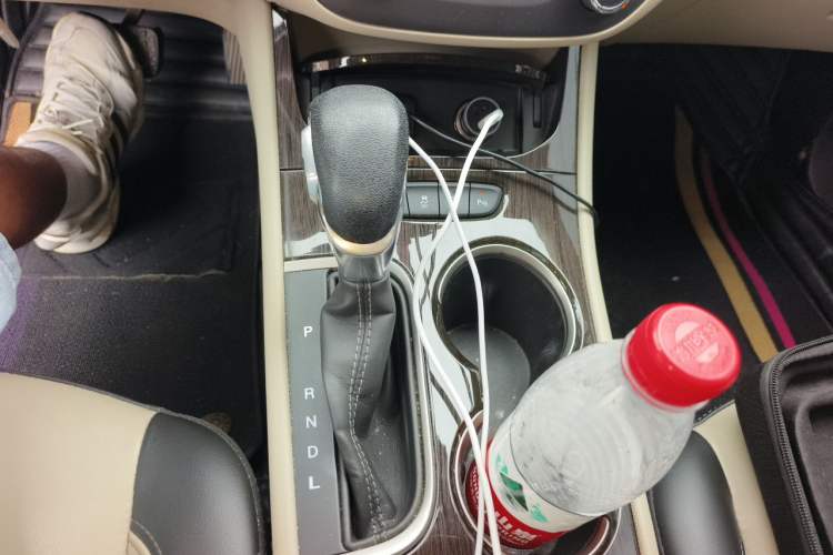 Used Buick Verano 2018 Sedan 15S Automatic Leading Model Gear Lever