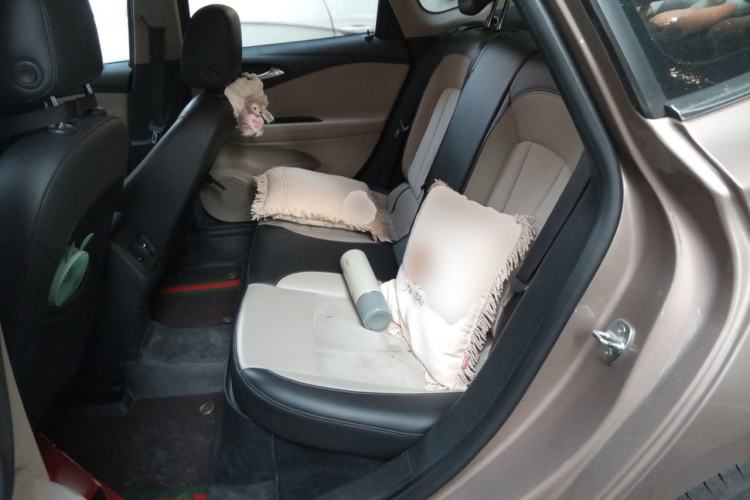 Used Buick Verano 2018 Sedan 15S Automatic Leading Model Left Rear Seat