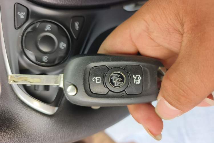Used Buick Verano 2018 Sedan 15S Automatic Leading Model Vehicle Key