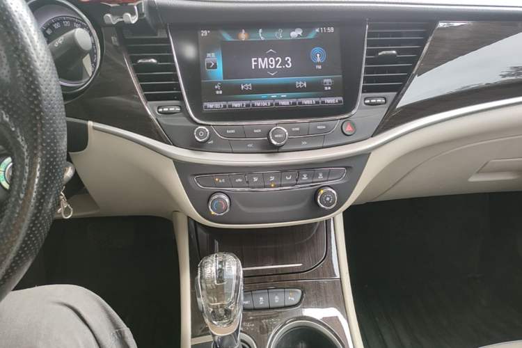 Used Buick Verano 2018 Sedan 15S Automatic Leading Model Audio And AC Panel