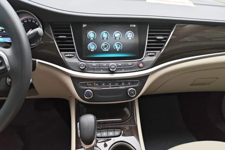 Used Buick Verano 2018 Sedan 15S Automatic Leading Model Audio And AC Panel