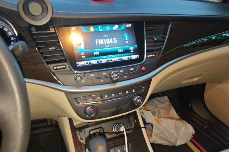 Used Buick Verano 2018 Sedan 15S Automatic Leading Model Audio And AC Panel