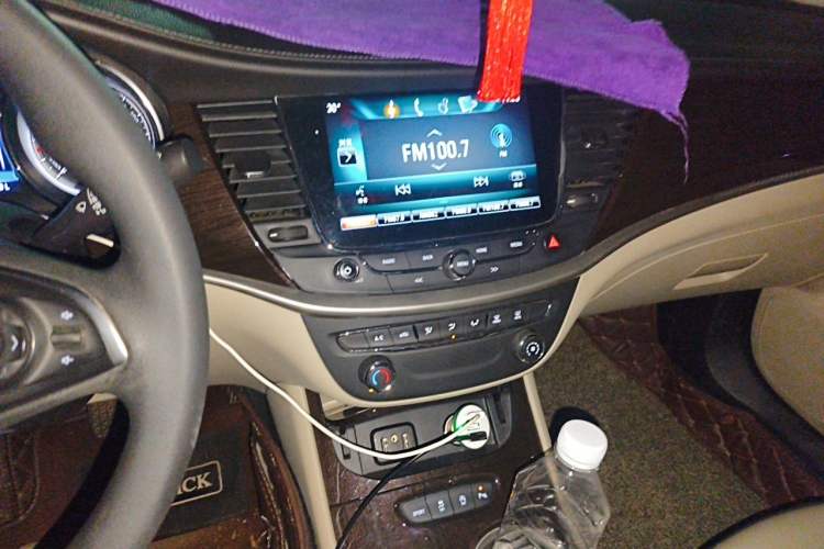 Used Buick Verano 2018 Sedan 15S Automatic Leading Model Audio And AC Panel