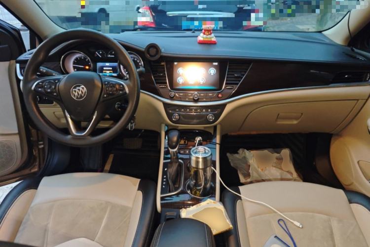 Used Buick Verano 2018 Sedan 15S Automatic Leading Model Center Console