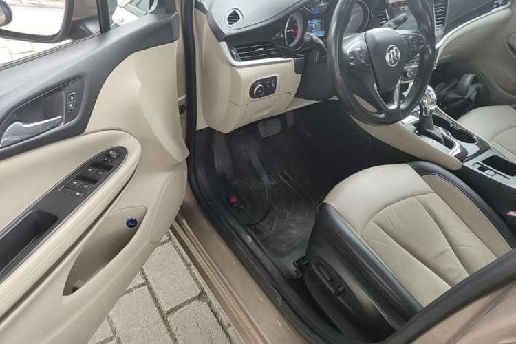 Used Buick Verano 2018 Sedan 15S Automatic Leading Model Driver Seat