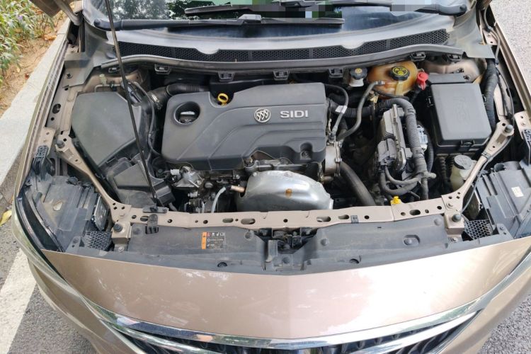Used Buick Verano 2018 Sedan 15S Automatic Leading Model Engine Bay