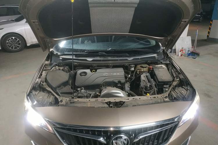 Used Buick Verano 2018 Sedan 15S Automatic Leading Model Engine Bay
