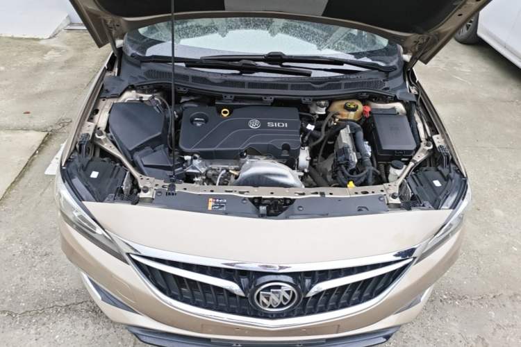 Used Buick Verano 2018 Sedan 15S Automatic Leading Model Engine Bay