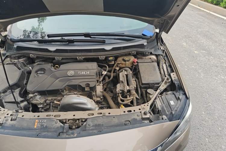 Used Buick Verano 2018 Sedan 15S Automatic Leading Model Engine Bay Left