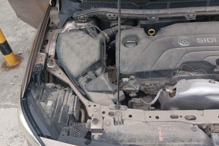 Used Buick Verano 2018 Sedan 15S Automatic Entry Model Engine Bay Right