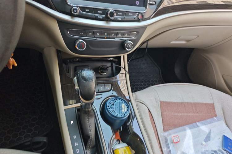 Used Buick Verano 2018 Sedan 15S Automatic Entry Model Gear Lever