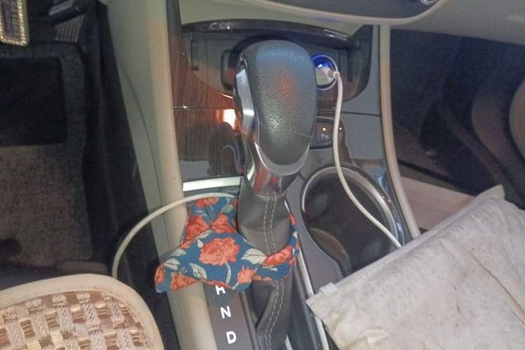 Used Buick Verano 2018 Sedan 15S Automatic Entry Model Gear Lever
