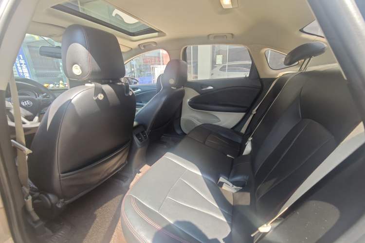 Used Buick Verano 2018 Sedan 15S Automatic Entry Model Interior 2