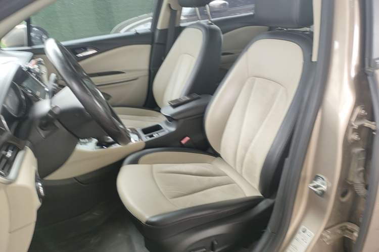 Used Buick Verano 2018 Sedan 15S Automatic Leading Model Left Front Seat