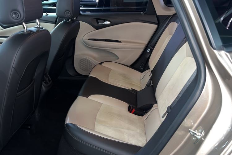 Used Buick Verano 2018 Sedan 15S Automatic Leading Model Left Rear Seat