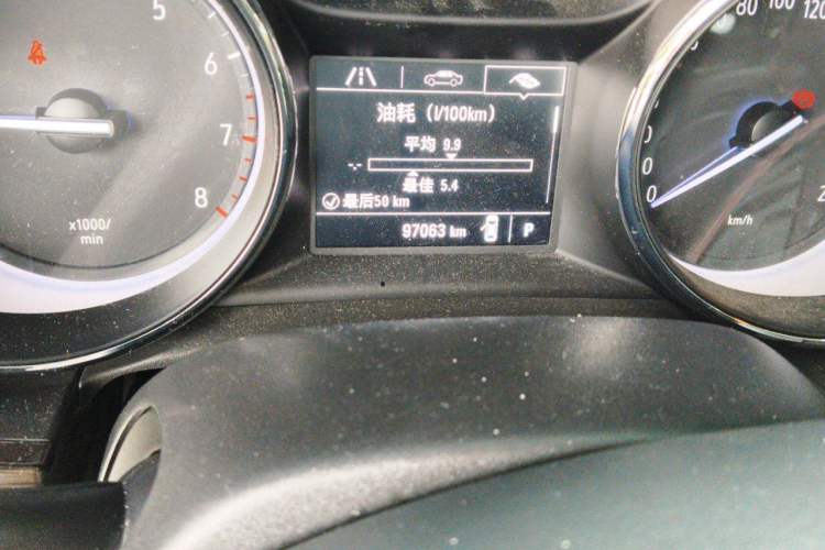 Used Buick Verano 2018 Sedan 15S Automatic Entry Model Odometer Close Up