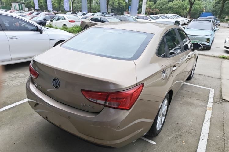Used Buick Verano 2018 Sedan 15S Automatic Leading Model Rear Right 45 Deg