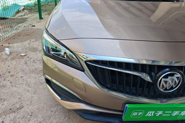 Used Buick Verano 2018 Sedan 15S Automatic Entry Model Right Front Headlight
