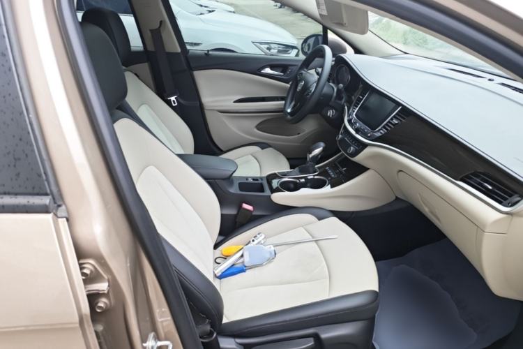 Used Buick Verano 2018 Sedan 15S Automatic Leading Model Right Front Seat