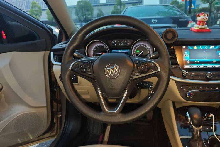 Used Buick Verano 2018 Sedan 15S Automatic Leading Model Steering Wheel