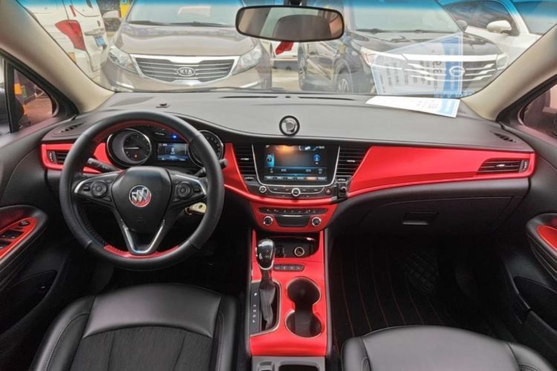 Used Buick Verano 2018 Sedan 20T Dual-Clutch Leading Model Center Console