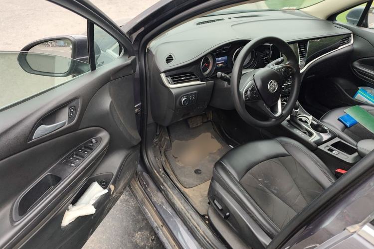 Used Buick Verano 2018 Sedan 20T Dual-Clutch Luxury Model Driver Seat