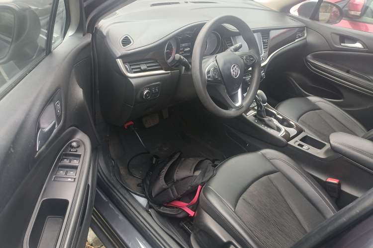 Used Buick Verano 2018 Sedan 20T Dual-Clutch Leading Model Driver Seat