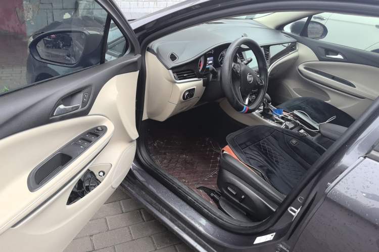Used Buick Verano 2018 Sedan 15S Automatic Leading Model Driver Seat