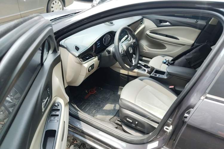 Used Buick Verano 2018 Sedan 15S Automatic Leading Model Driver Seat