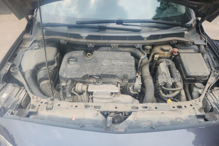 Used Buick Verano 2018 Sedan 20T Dual-Clutch Leading Model Engine Bay