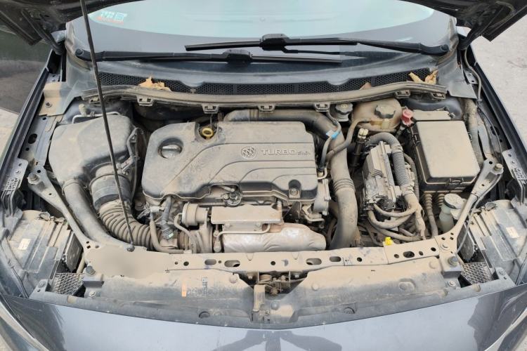 Used Buick Verano 2018 Sedan 20T Dual-Clutch Luxury Model Engine Bay