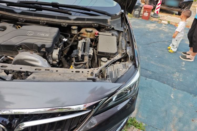 Used Buick Verano 2018 Sedan 15S Automatic Entry Model Engine Bay Left