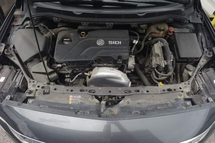 Used Buick Verano 2018 Sedan 15S Automatic Leading Model Engine Bay