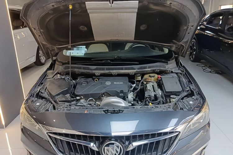 Used Buick Verano 2018 Sedan 15S Automatic Leading Model Engine Bay