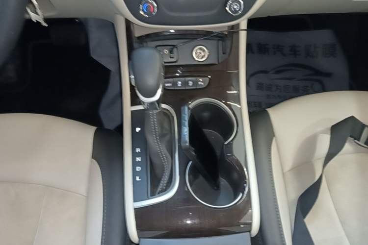 Used Buick Verano 2018 Sedan 15S Automatic Leading Model Gear Lever