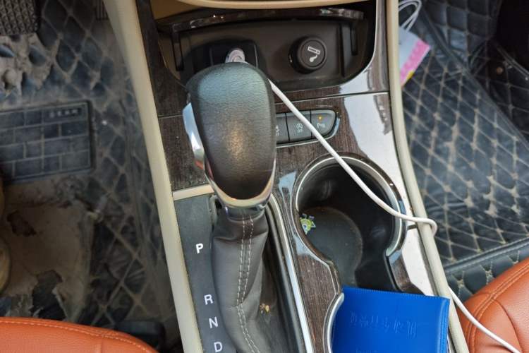 Used Buick Verano 2018 Sedan 15S Automatic Entry Model Gear Lever