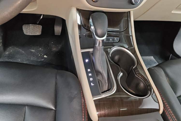 Used Buick Verano 2018 Sedan 15S Automatic Entry Model Gear Lever