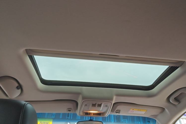 Used Buick Verano 2018 Sedan 20T Dual-Clutch Leading Model Headliner