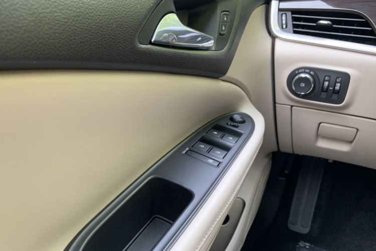 Used Buick Verano 2018 Sedan 15S Automatic Leading Model Interior 9