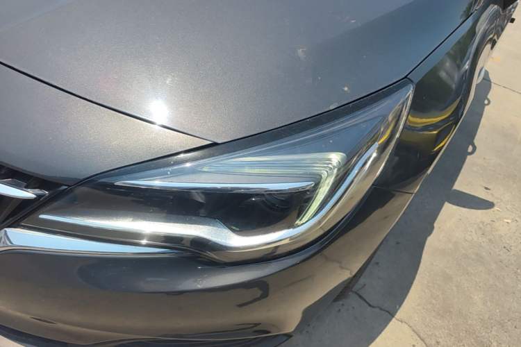 Used Buick Verano 2018 Hatchback 15S Automatic Leading Model Left Front Headlight