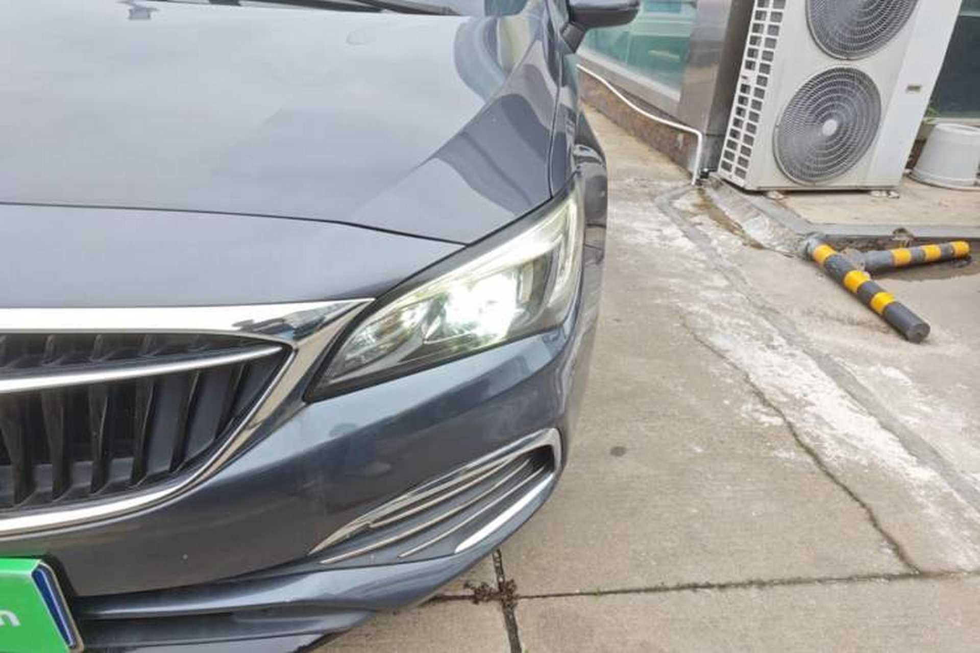 Used Buick Verano 2018 Sedan 20T Dual-Clutch Leading Model Left Front Headlight