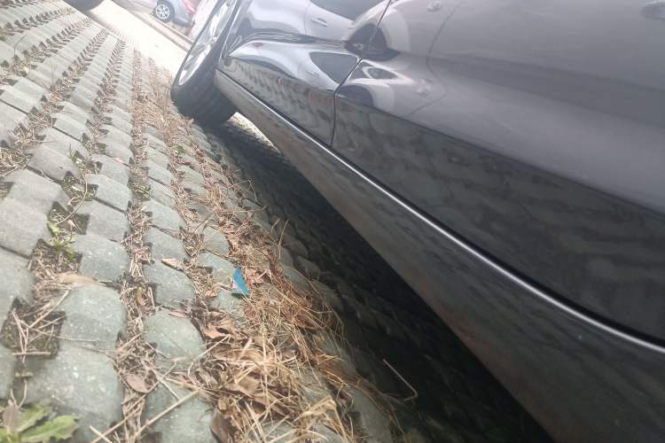 Used Buick Verano 2018 Sedan 20T Dual-Clutch Leading Model Left Side Sill